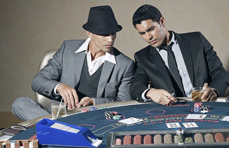 Slow Roll Poker Là Gì? Tìm Hiều Các Chiến Thuật Độc Đáo Trong Poker