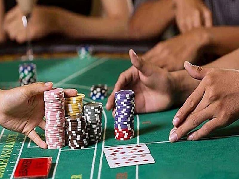 Baccarat là gì? Mẹo chơi game đánh bài Baccarat bất bại trước mọi đối thủ