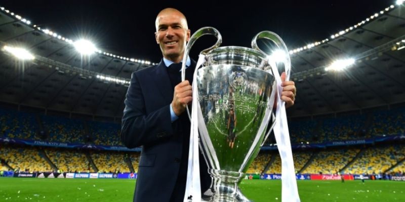 Tiểu sử Zidane - Sinh ra để cống hiến cho bóng đá