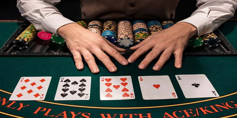 Check-Raise Trong Poker Là Gì? Chiến Thuật Cơ Bản Người Chơi Nên Biết