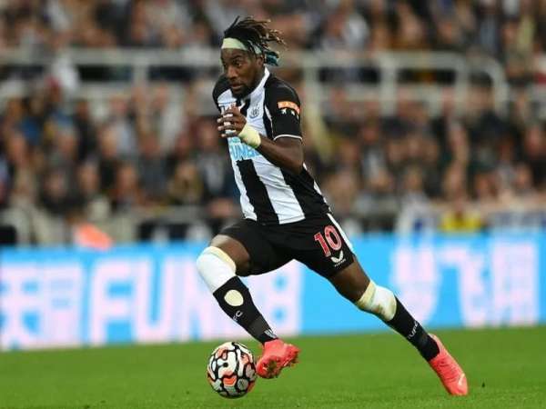 Tiền đạo cánh: Vũ khí bí mật của mọi đội bóng