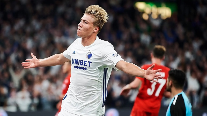 Cầu thủ Rasmus Hojlund - Hy vọng sai lầm trong cơn bĩ cực