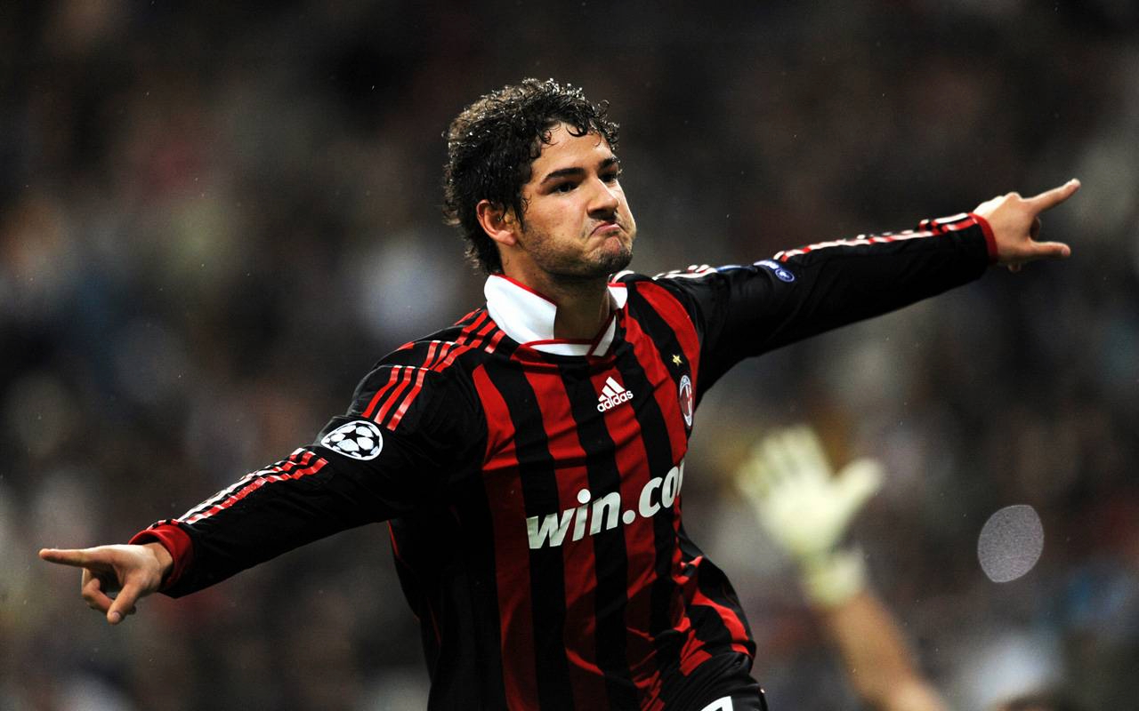 Alexandre Pato: Ngoạn mục nhưng không rực rỡ
